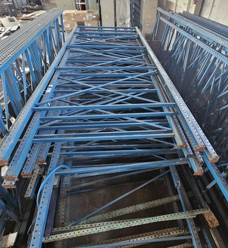 Pallet racking upright - pallet,