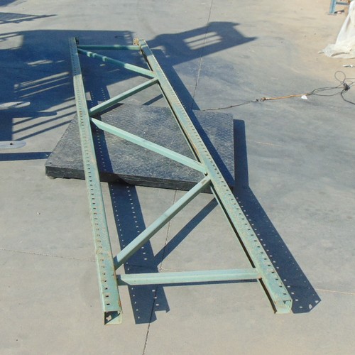Pallet racking upright - -, 32"