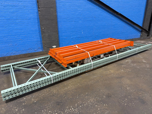 Pallet racking lot - pallet, drop